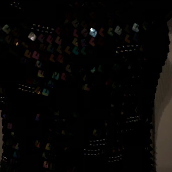 Top - Picture 3 of 3